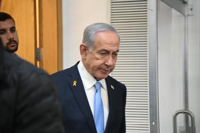 מעריב