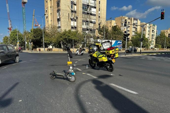מעריב
