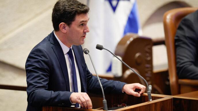 דבר ראשון