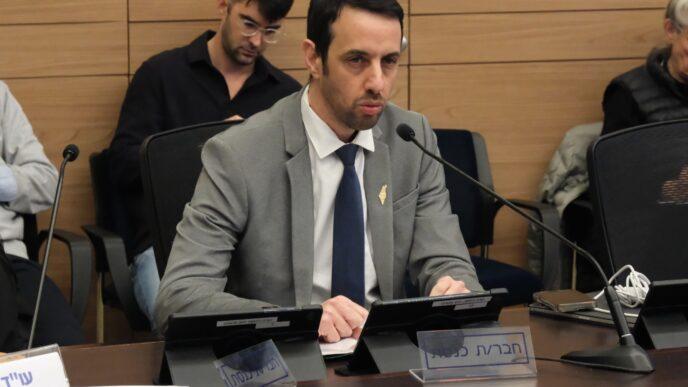 דבר ראשון