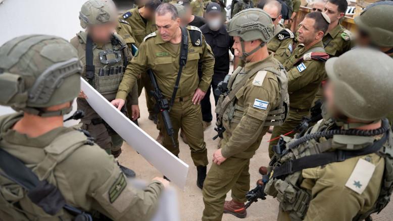 מעריב