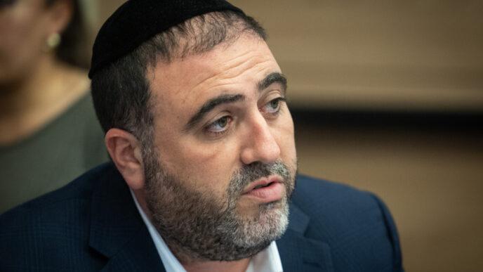 דבר ראשון