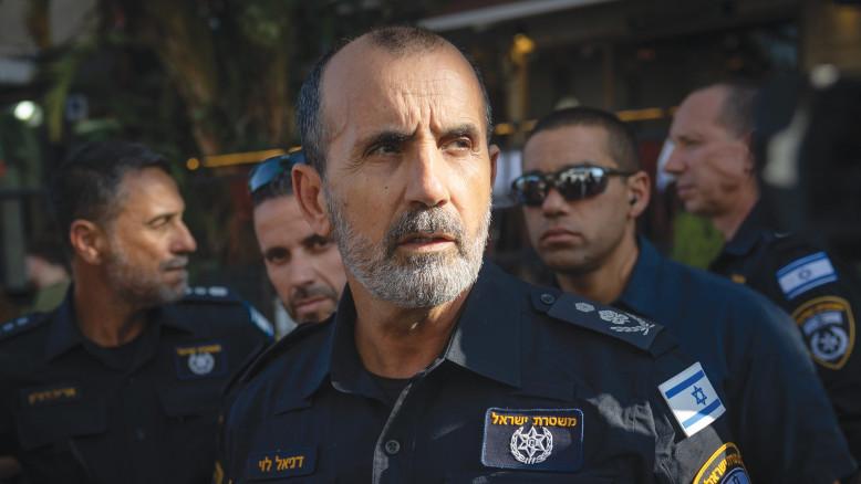 מעריב