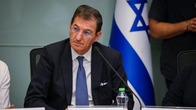 דבר ראשון
