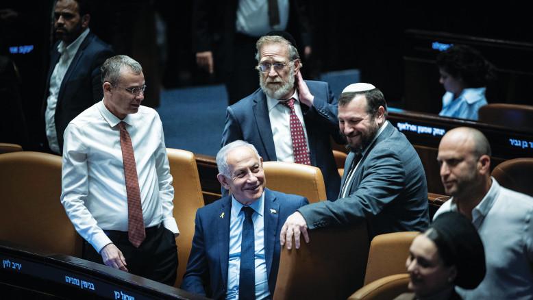 מעריב