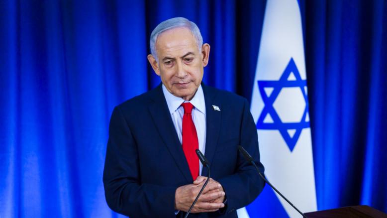 מעריב