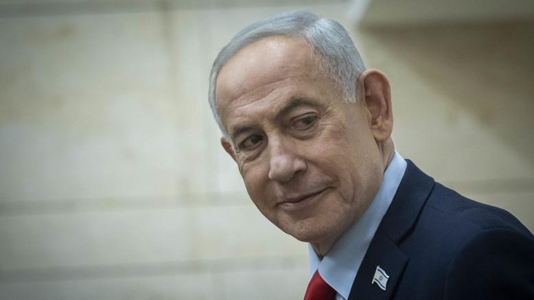 מעריב