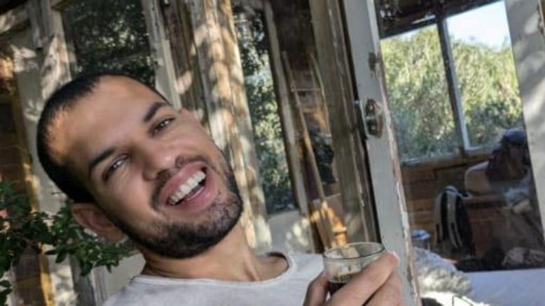 מעריב
