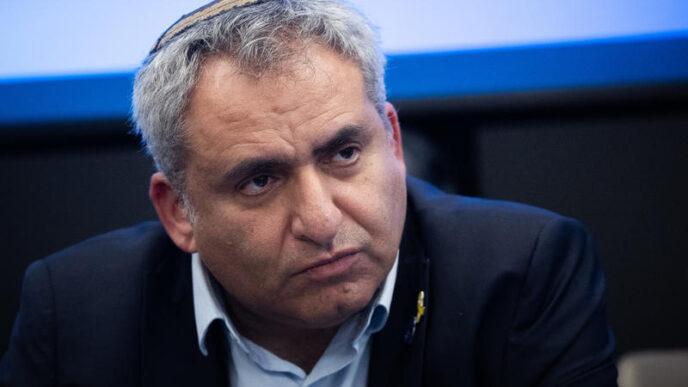 דבר ראשון