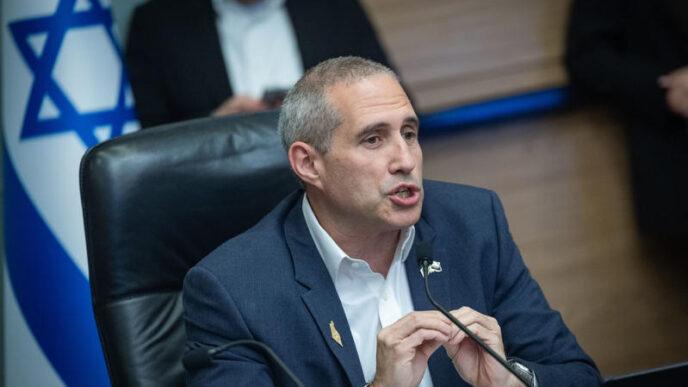 דבר ראשון