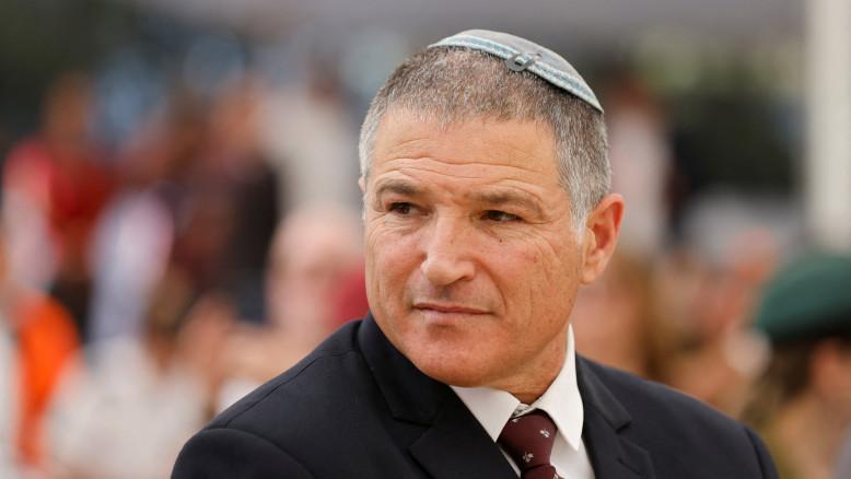 מעריב
