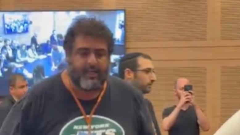 מעריב