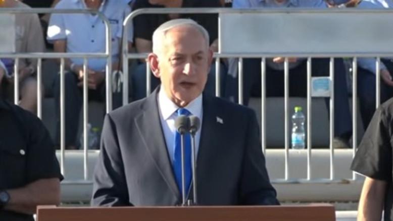 מעריב