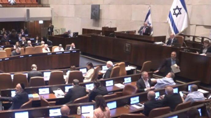 דבר ראשון