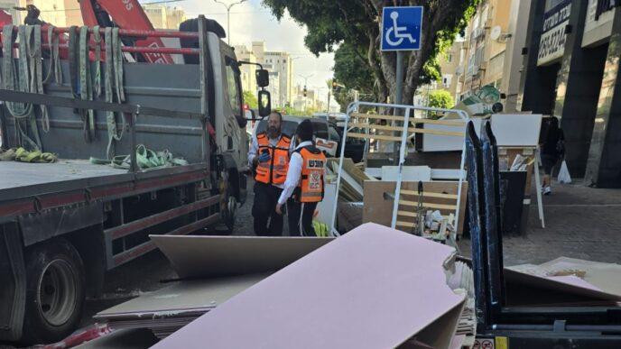 דבר ראשון