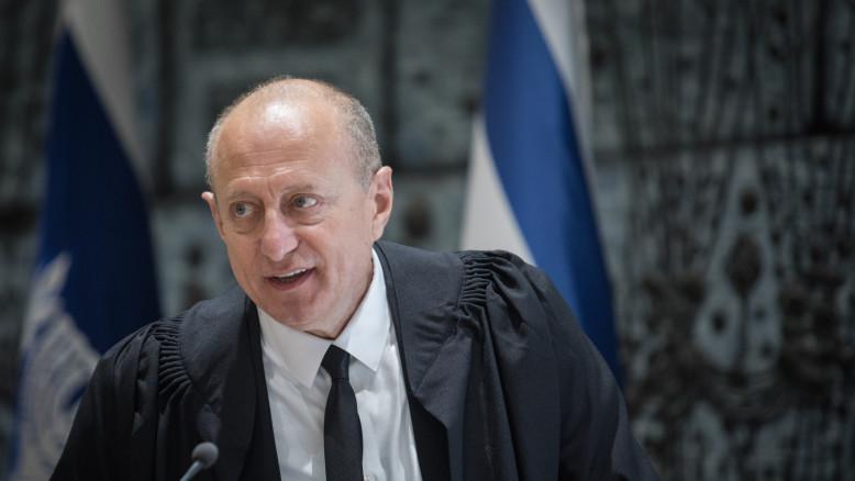 מעריב