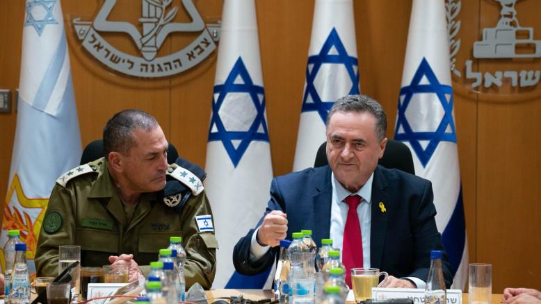 מעריב