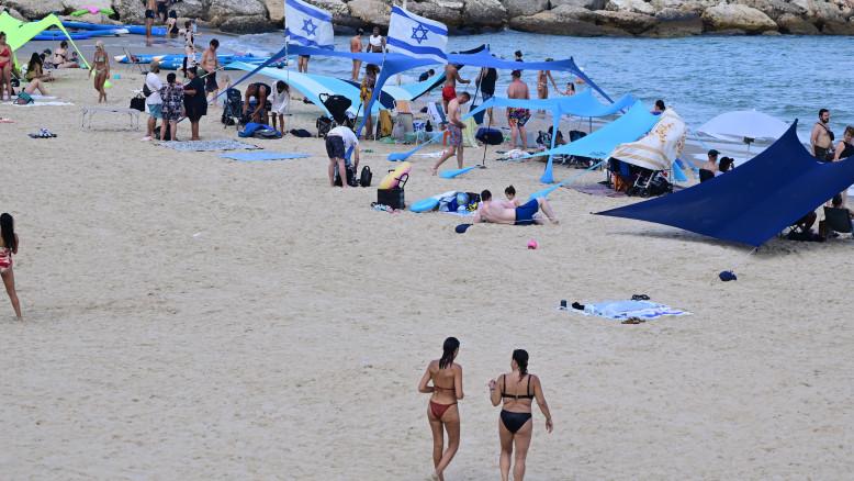 מעריב