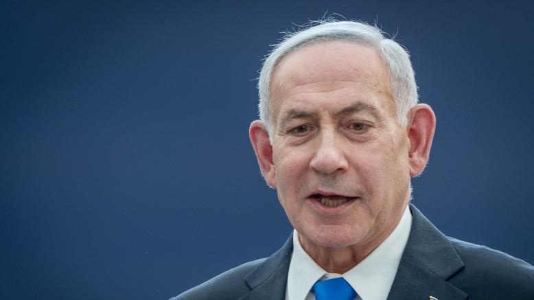 מעריב
