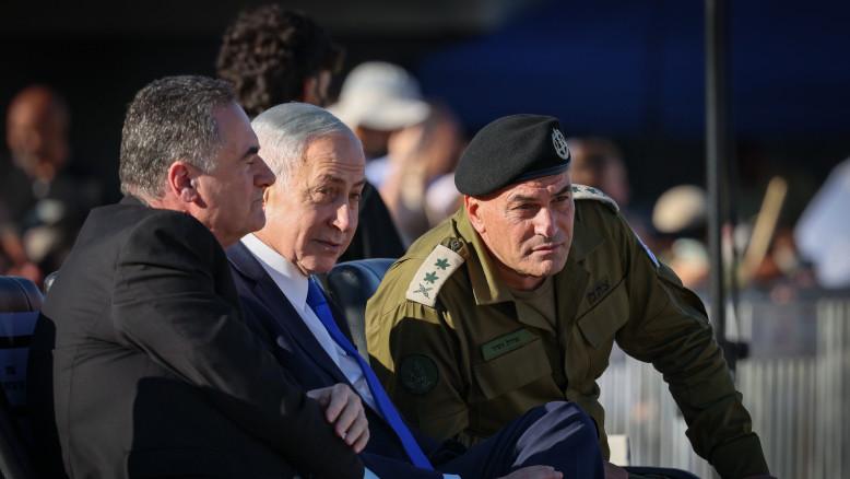 מעריב