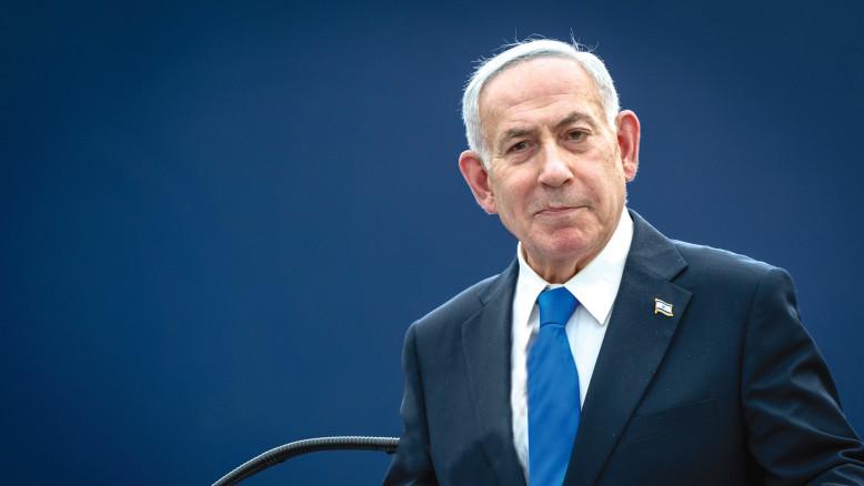 מעריב