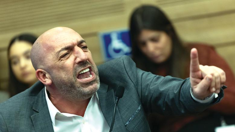 מעריב