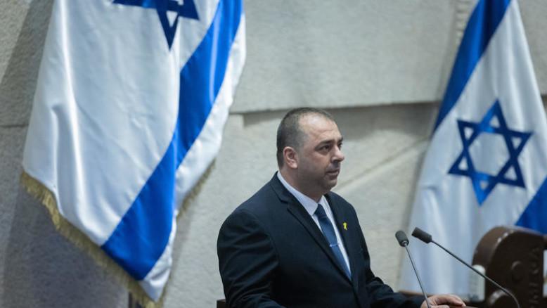 מעריב