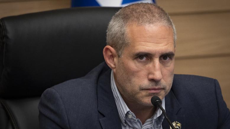 מעריב