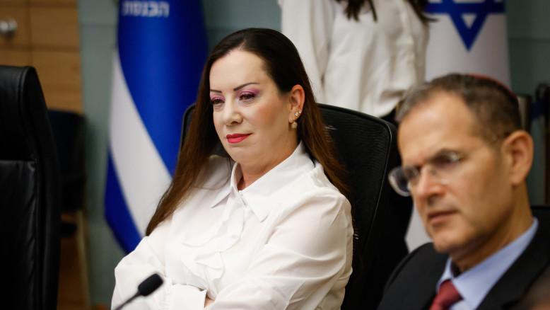 מעריב