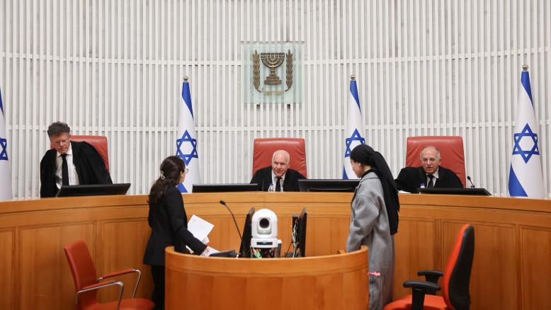 מעריב