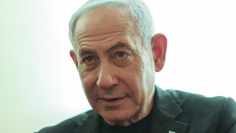מעריב