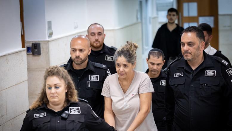 מעריב