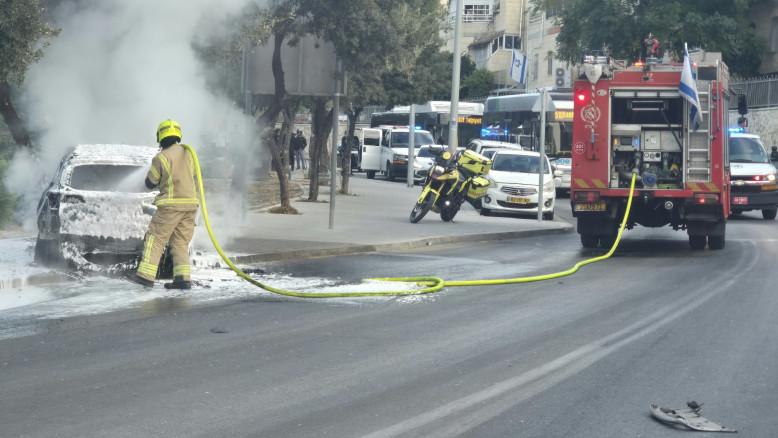 מעריב