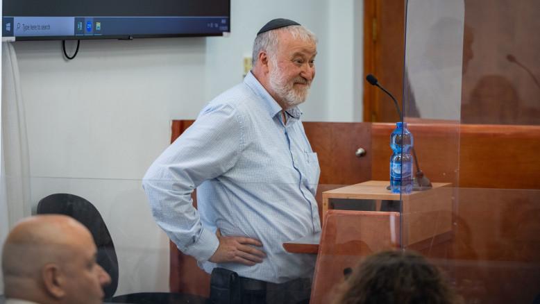מעריב