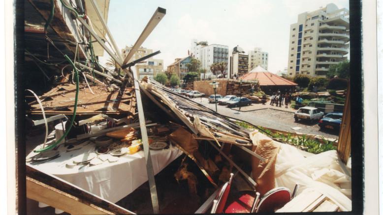 מעריב