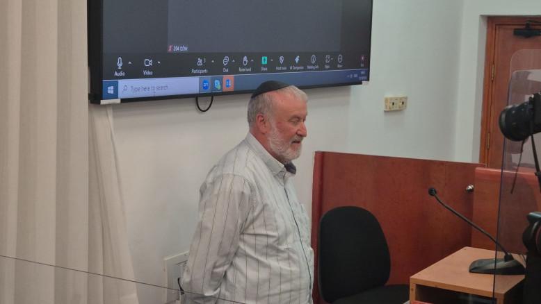 מעריב
