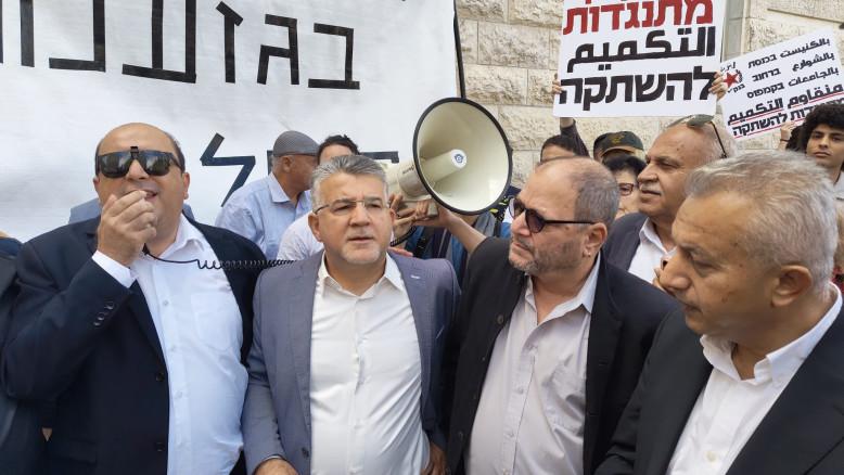 מעריב