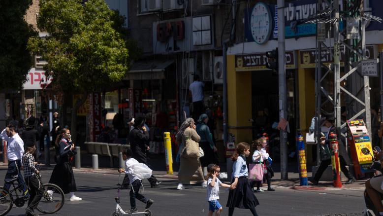 מעריב