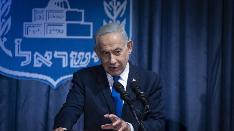 מעריב