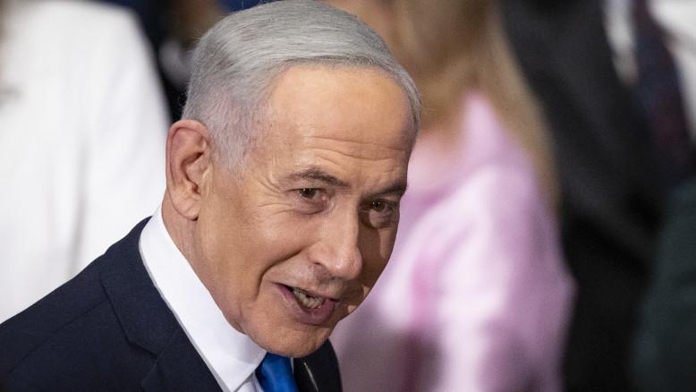 מעריב