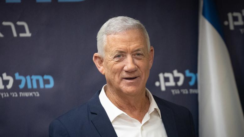 מעריב