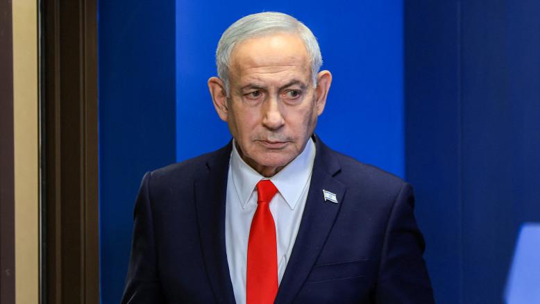 מעריב