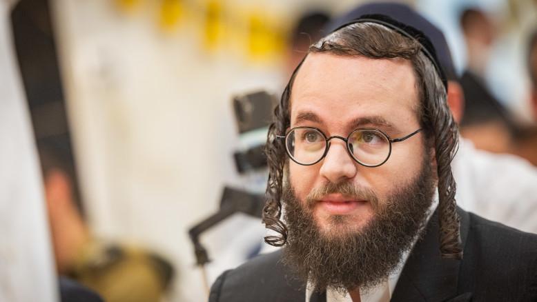 מעריב