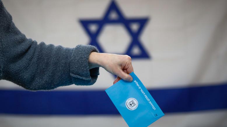 מעריב