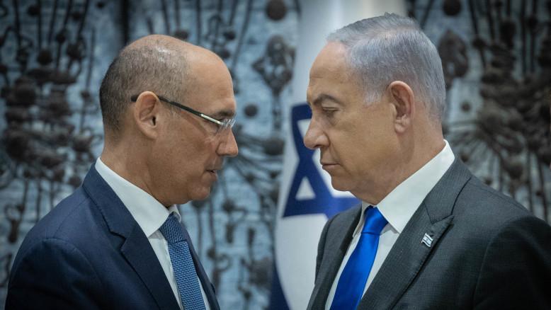 מעריב