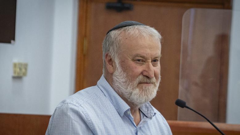מעריב