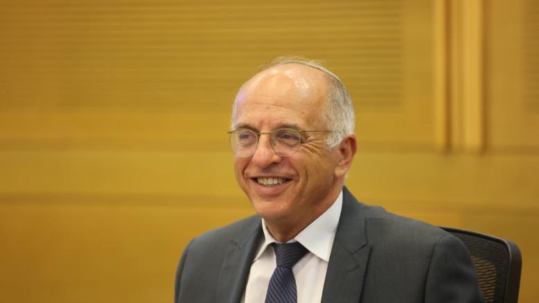 מעריב