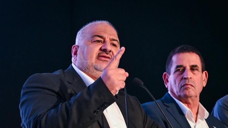 מעריב