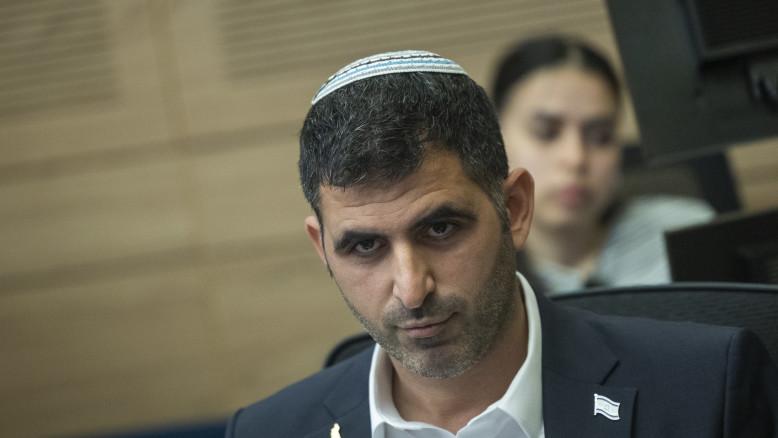 מעריב