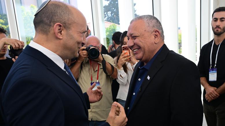 מעריב